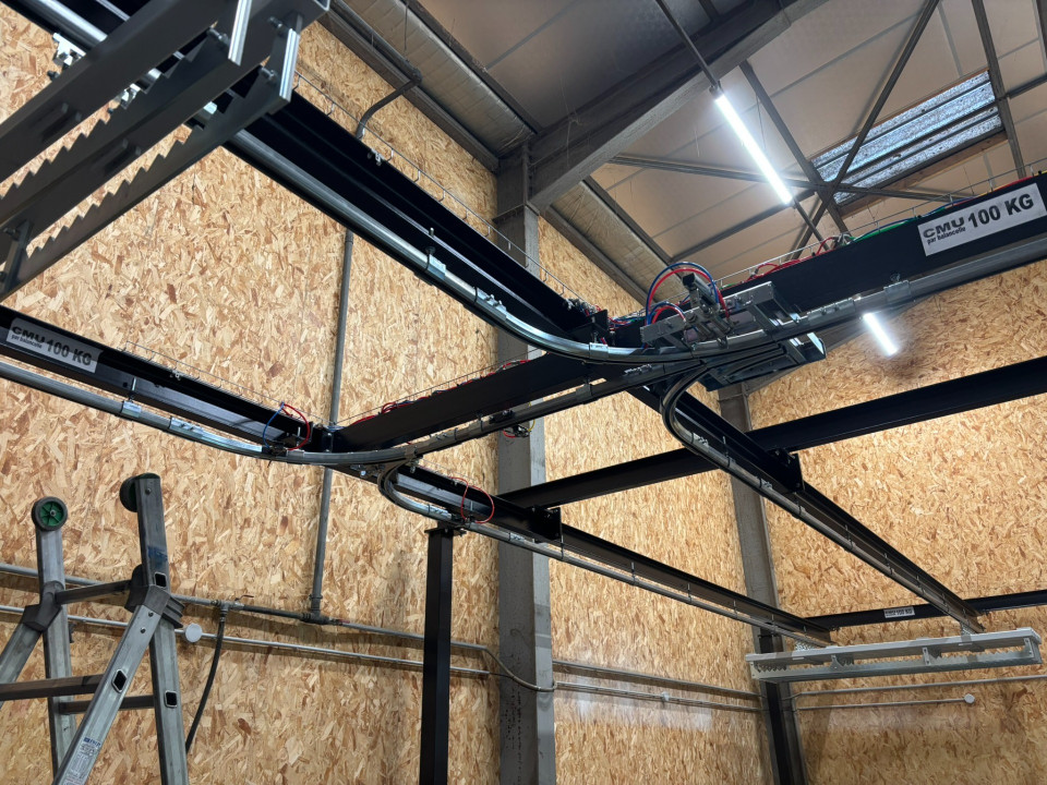 Convoyeur ligne de peinture pour menuiserie bois