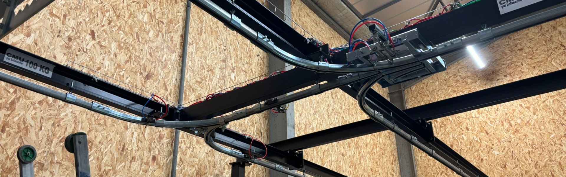 Convoyeur ligne de peinture pour menuiserie bois